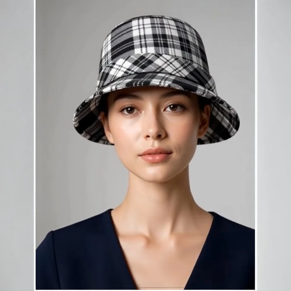Tartan Traditions Plaid Bucket Hat Black White Flower Detail Women S/M NWT